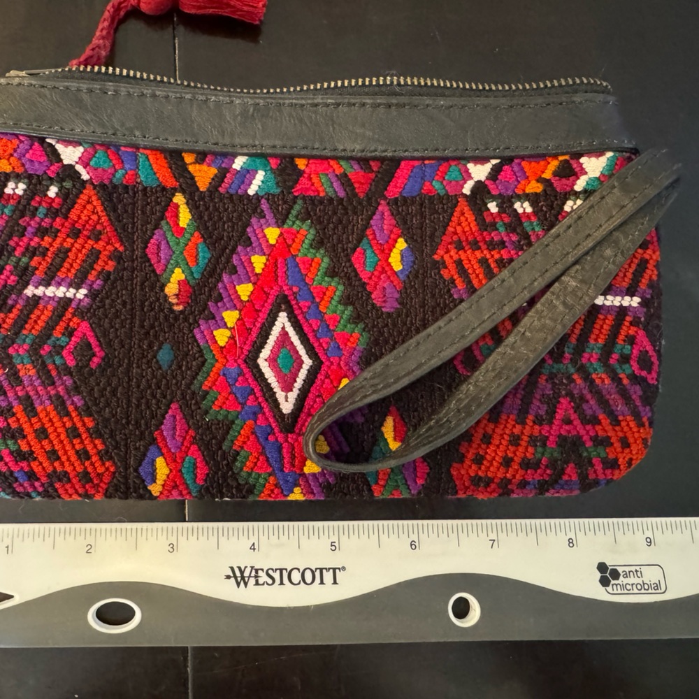 Colorful Geometric Pattern Clutch - Picture 3 of 5